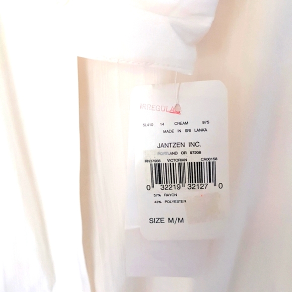 New Jantzen Classics Victorian Button Up Sleeves Cream Top Medium - Picture 13 of 14